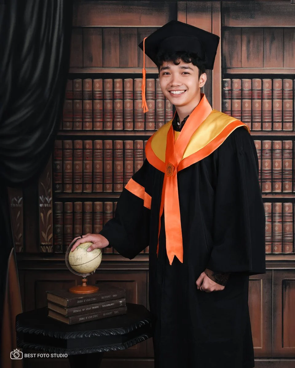 foto kelulusan foto wisuda sendiri tampil percaya diri 012.jpg