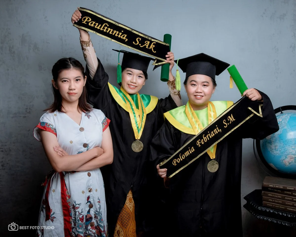 foto kelulusan teman seperjuangan 42.jpg