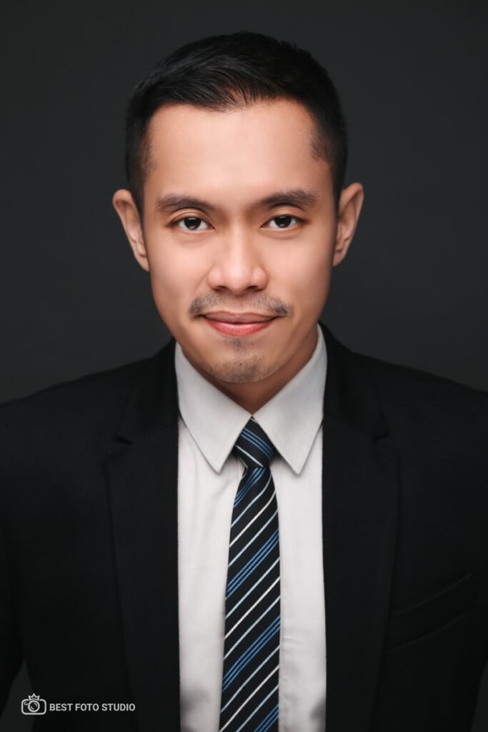 professional profile smart casual attire.jpg