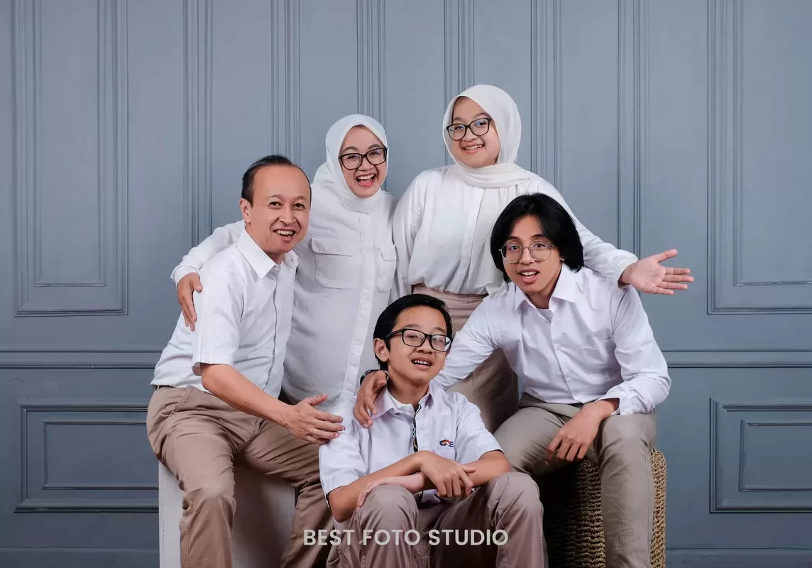 Family Photography Studio 7 jpg