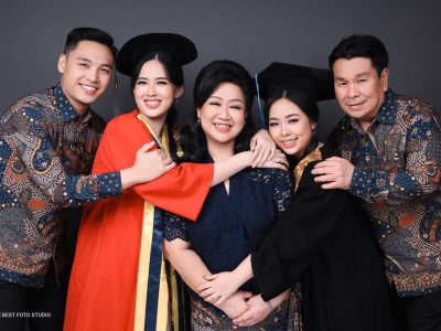 foto kelulusan candid shot tertawa lepas 017.jpg